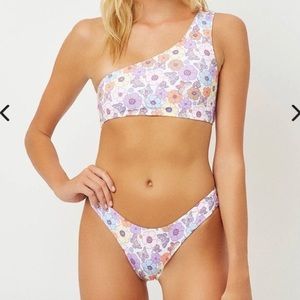 Frankie’s Bikinis Mariposa Set